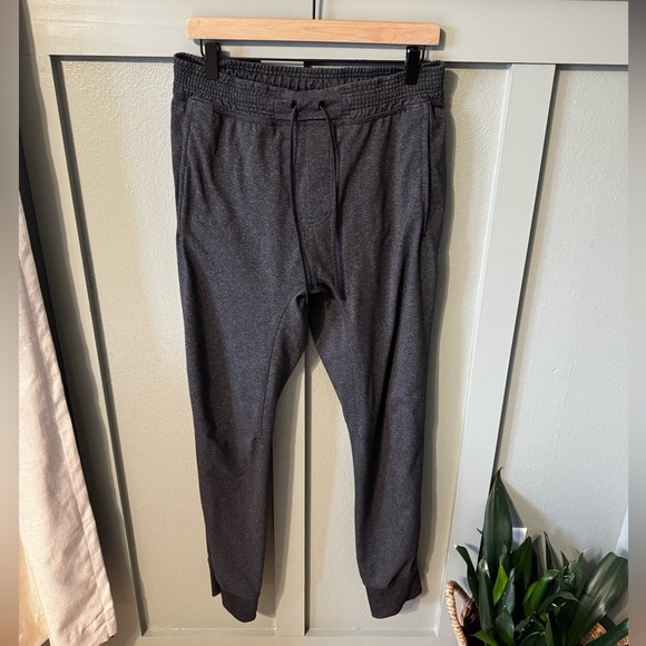 LULULEMON | Men’s Jogger - Picture 1 of 4